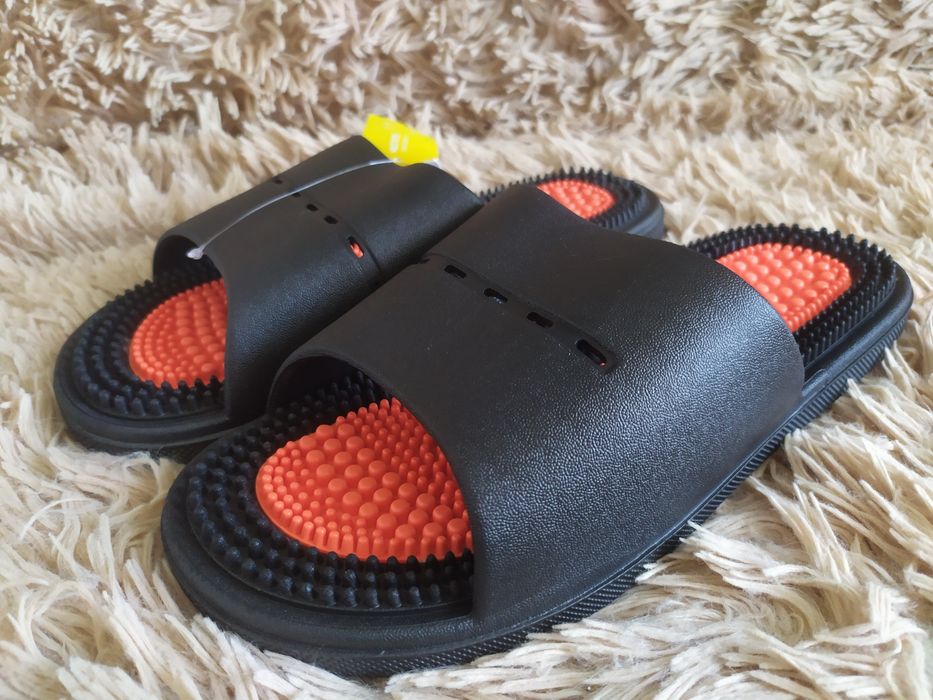 Массажные тапочки,сланцы