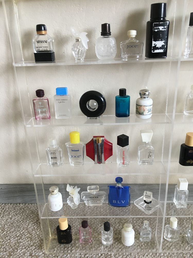 Małe buteleczki po oryginalnych  perfumach