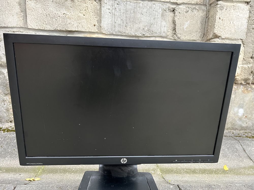 Monitor LCD HP LA2306x,ładny ,sprawny 150zl