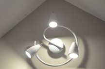 Biala lampa sufitowa trzy halogenowa, plafon + 2 lampki nocne