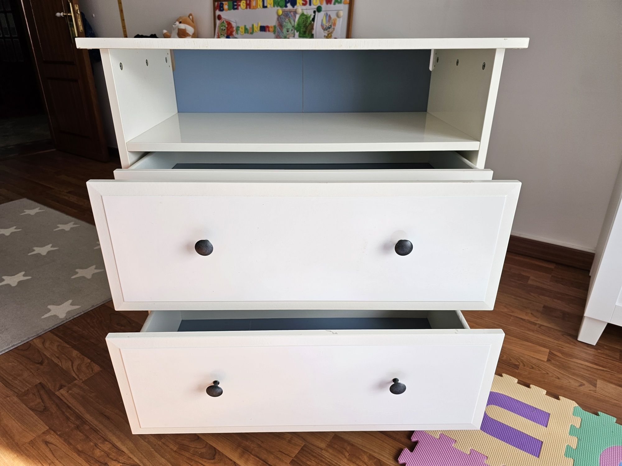 Comoda / Muda-Fraldas Ikea Hemnes