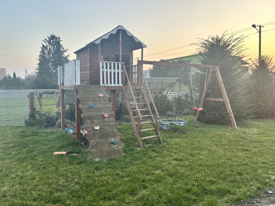 Drewniany domek ogrodowy plac zabaw