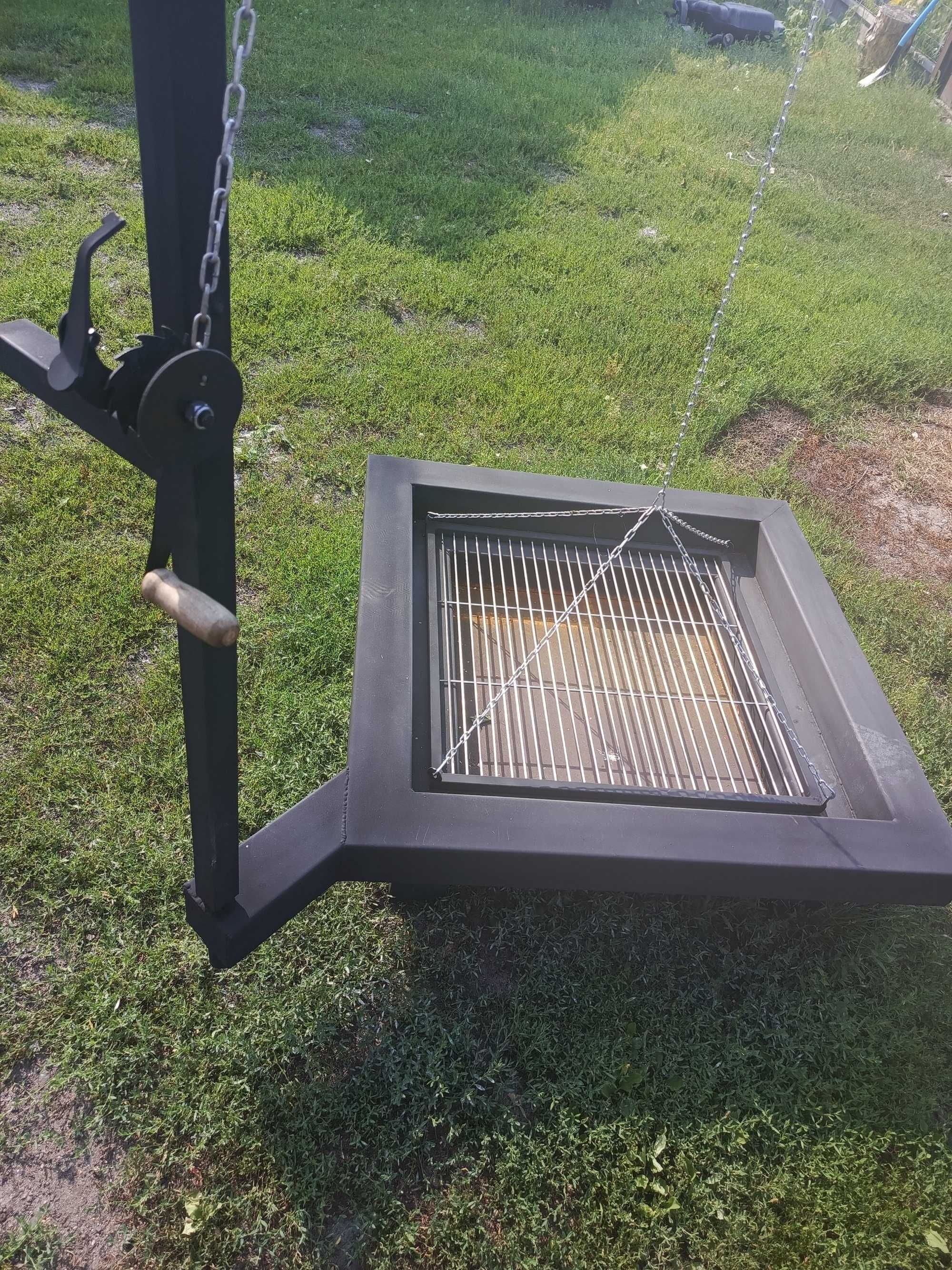 Grill ogrodowy, Palenisko ogrodowe. Solidne