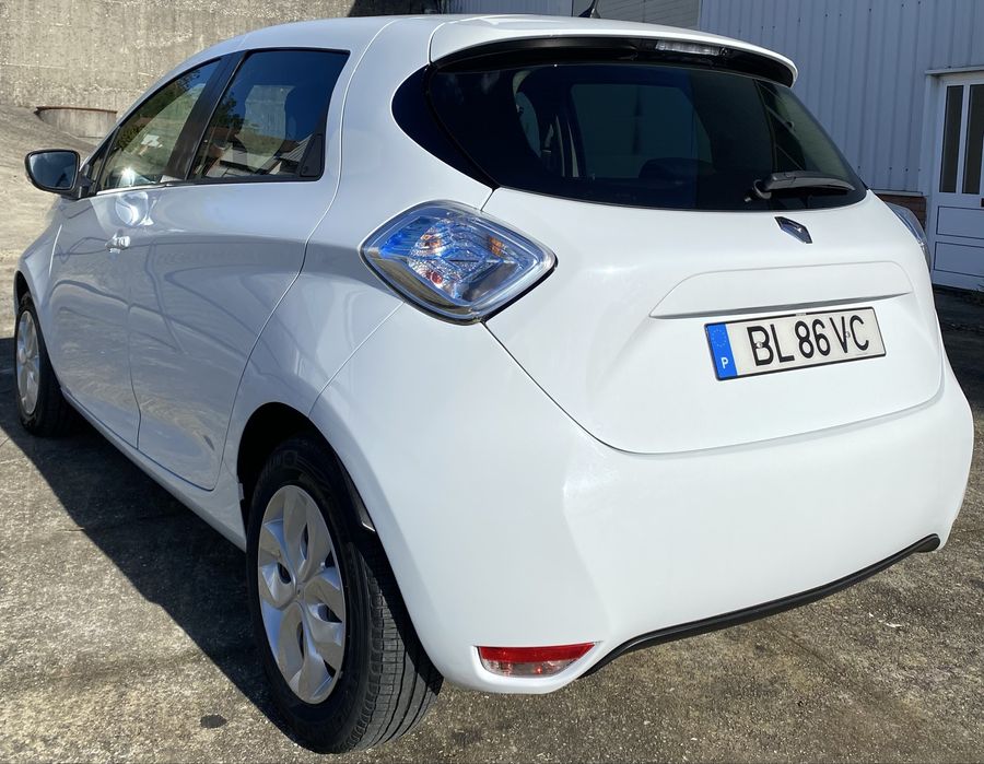 RENAULT ZOE - 27000 kms