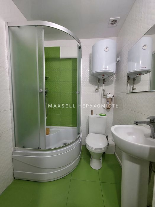 Продам 2-кімнатну квартиру на Харківській в районі Мануфактури