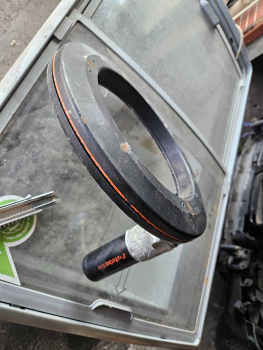 Autopilot Raymarine raytheon na koło sterowe 12v