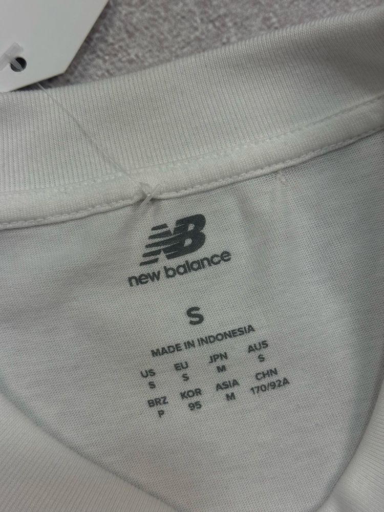 Новая мужская футболка New Balance