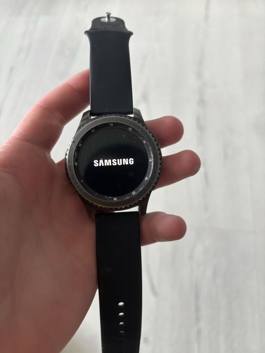 Смарт годинник Samsung S3 frontier