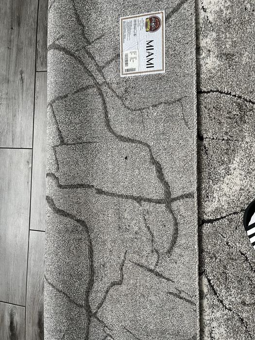 Sprzedam dywan pokojowy