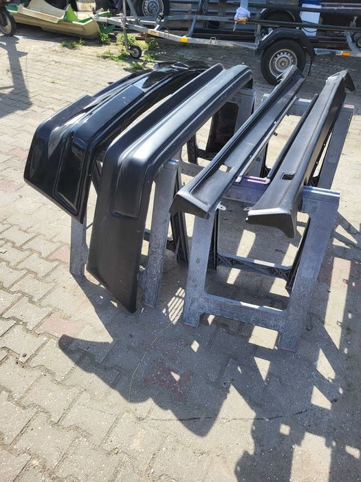 E34 AMG Look Bodykit do Mercedesa W124