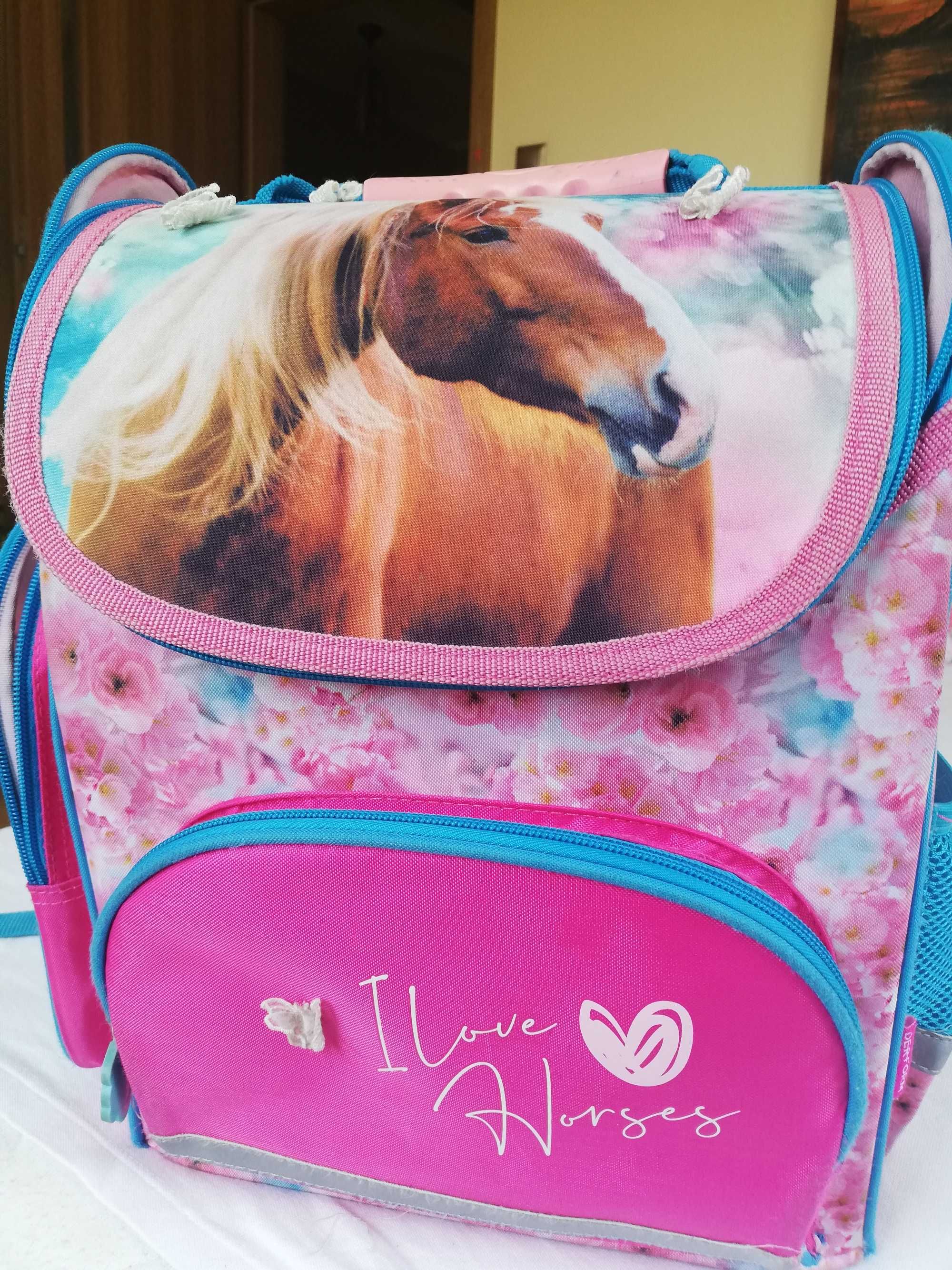 Tornister ergonomiczny, plecak szkolny - I love horses