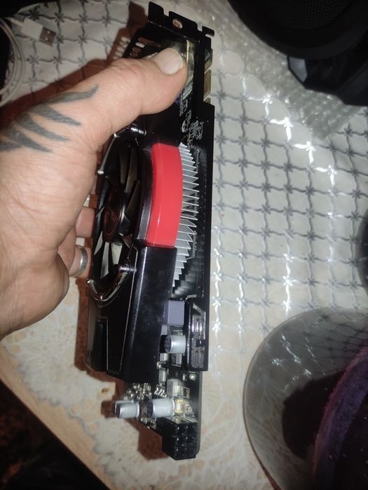 Продам видеокарту Asus GTX 450 1 GB DDR5