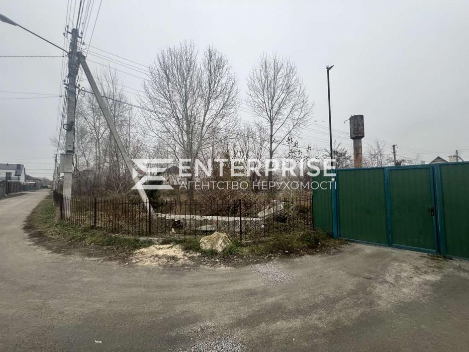 Продаж земельної ділянки 12 соток Осокорки (поряд метро Славутич 6 км)