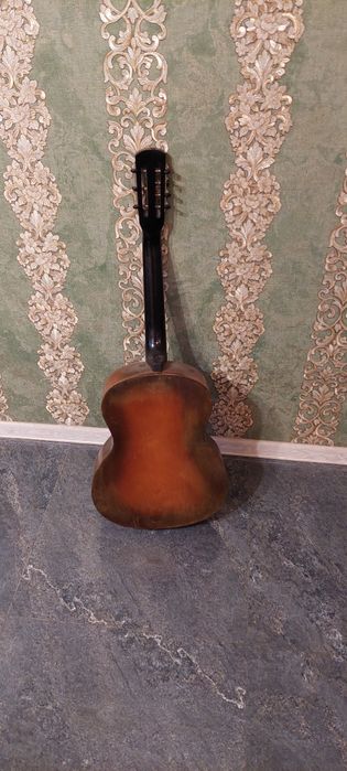 Гитару продаю в Виннице