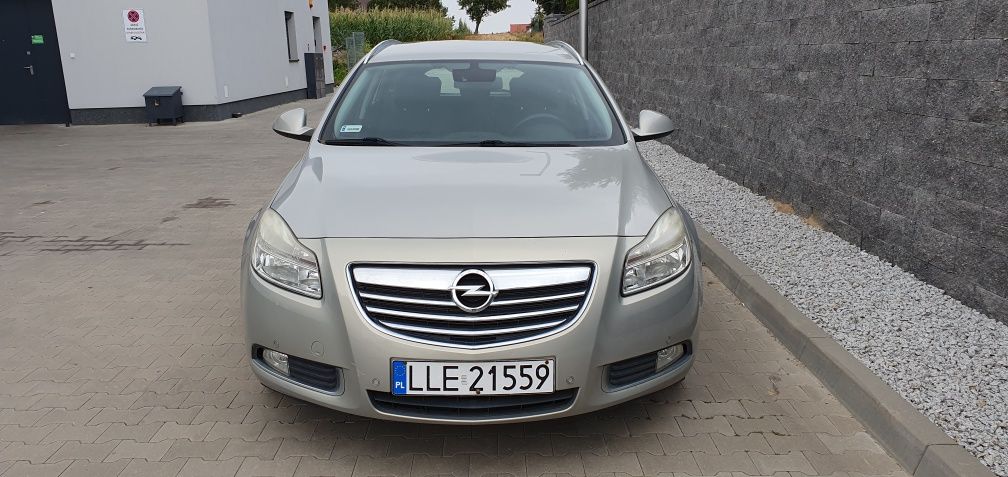 Opel Insignia 2.0 CDTI 130KM. Bezwypadkowy! Długie opłaty. Stan BDB.