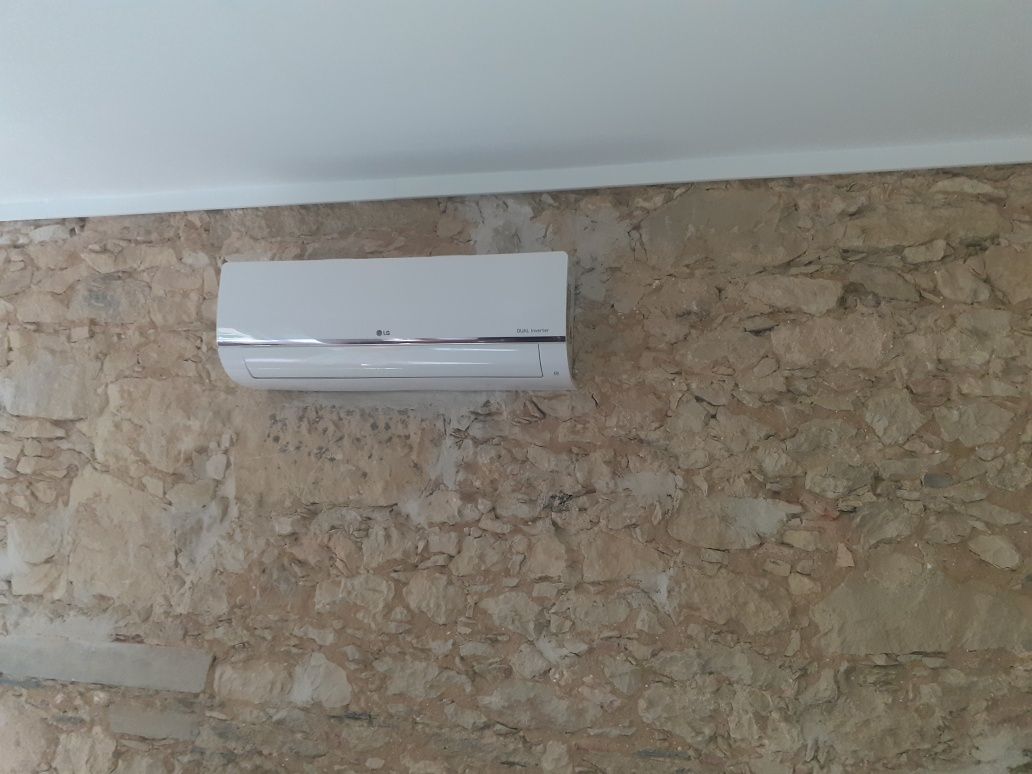 Montagem de aparelhos ar condicionado,ventiladores,condutas