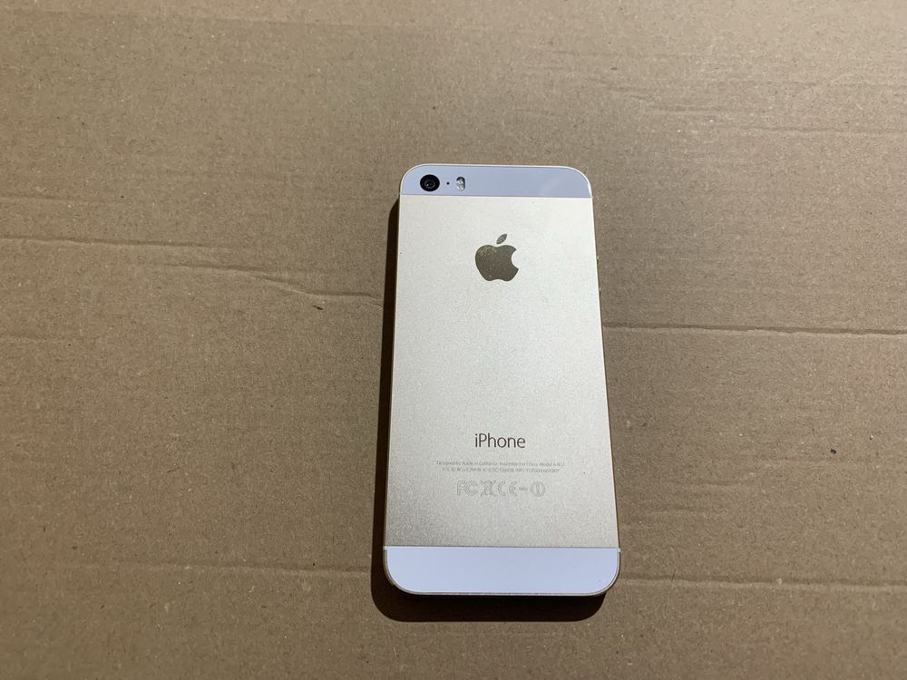 Telefon iPhone 5S Gold