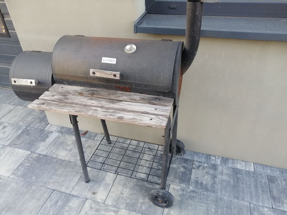 Sprzedam grill węglowy