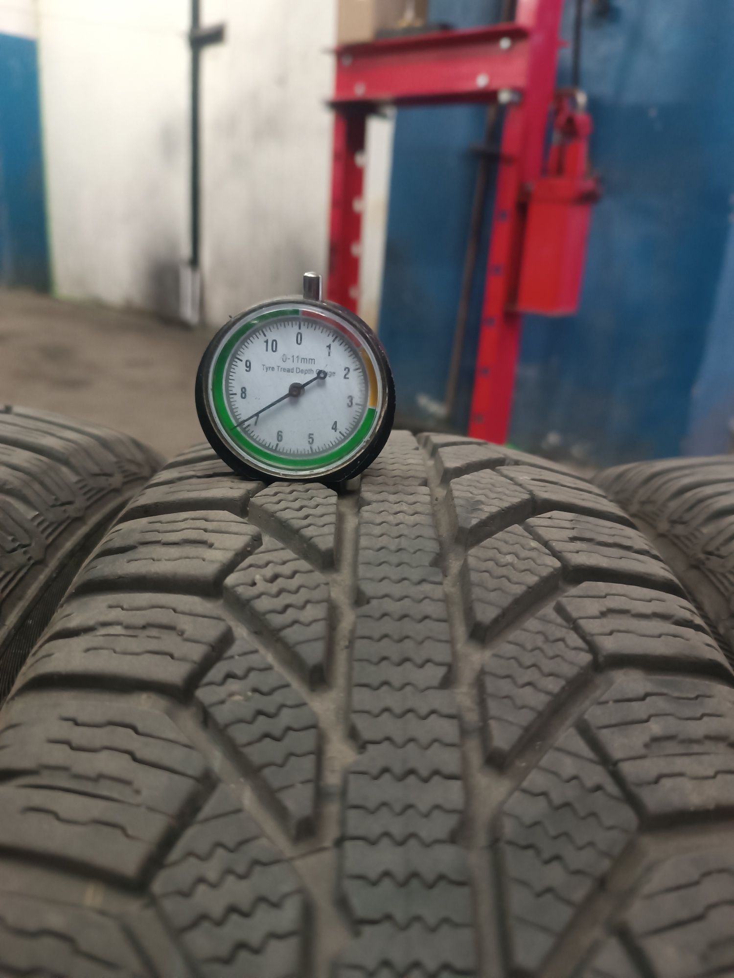 175/65R15 komplet opon zimowych Semperit 2018f