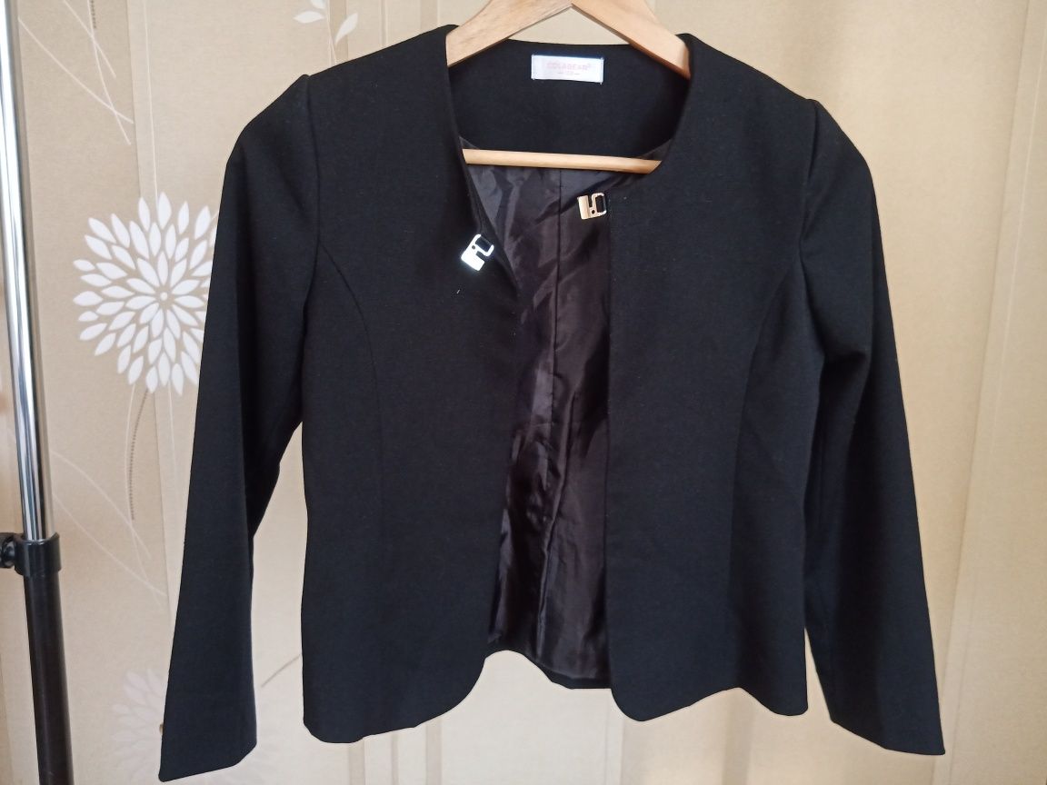 Пиджак черный в школу для девочки 9-10 лет 140 см