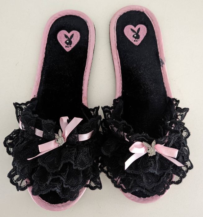 Шлепки тапочки плейбой