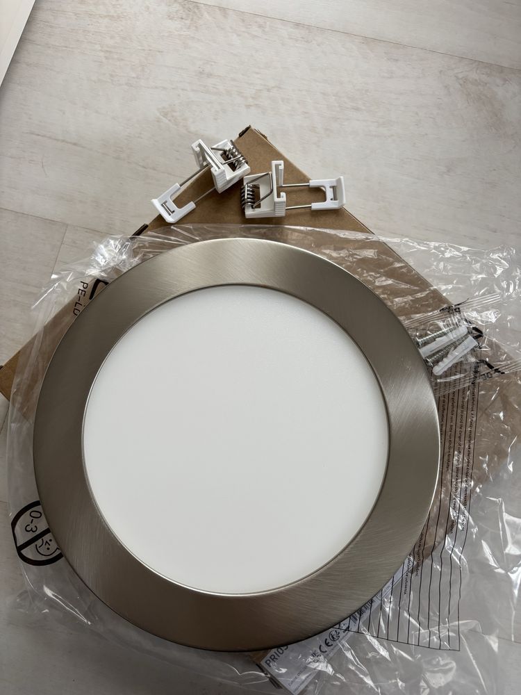 Lampa sufitowa LED