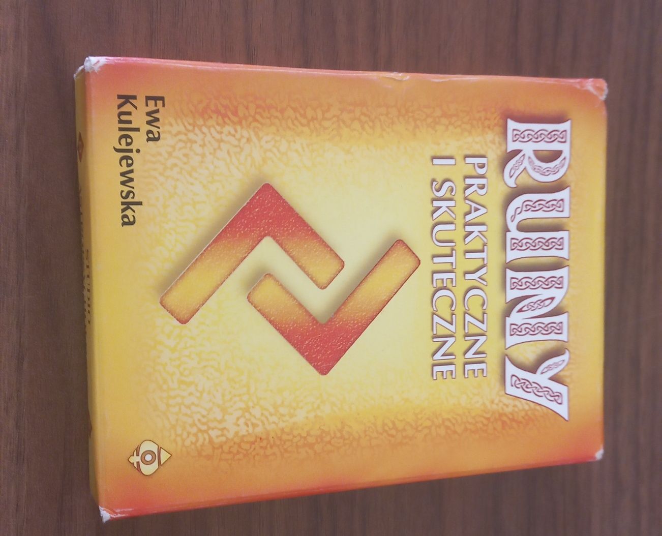 Runy - praktyczne I skuteczne Ewa Kulejewska