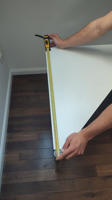 USM Haller, stół trójkątny, szwajcarska marka