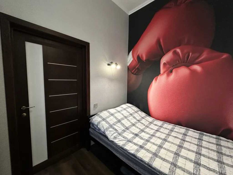 Продажа. Дом с ремонтом. Левый берег, р-н ж/м Клочко