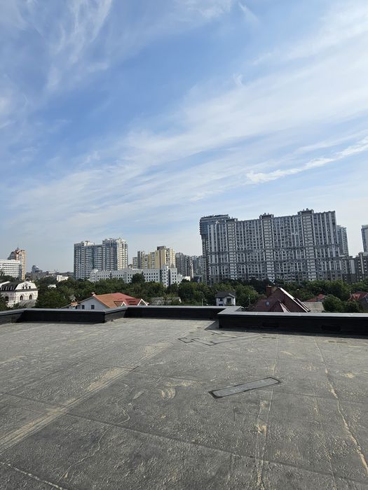 Продам осз,будинок Печерськ 1000м2.