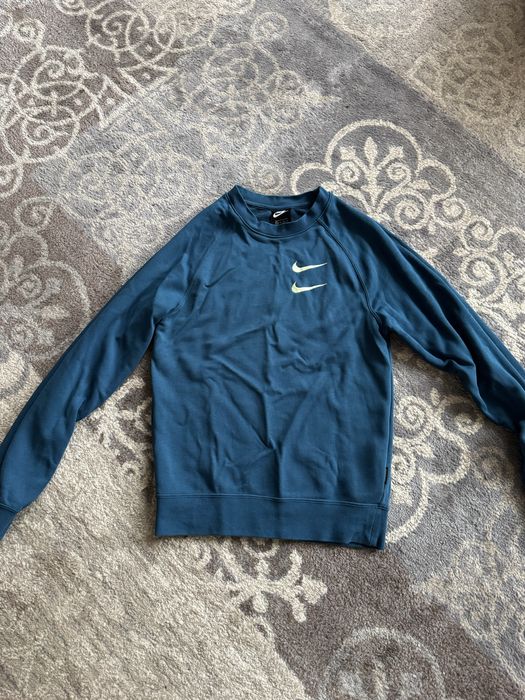 Продам свитер найк