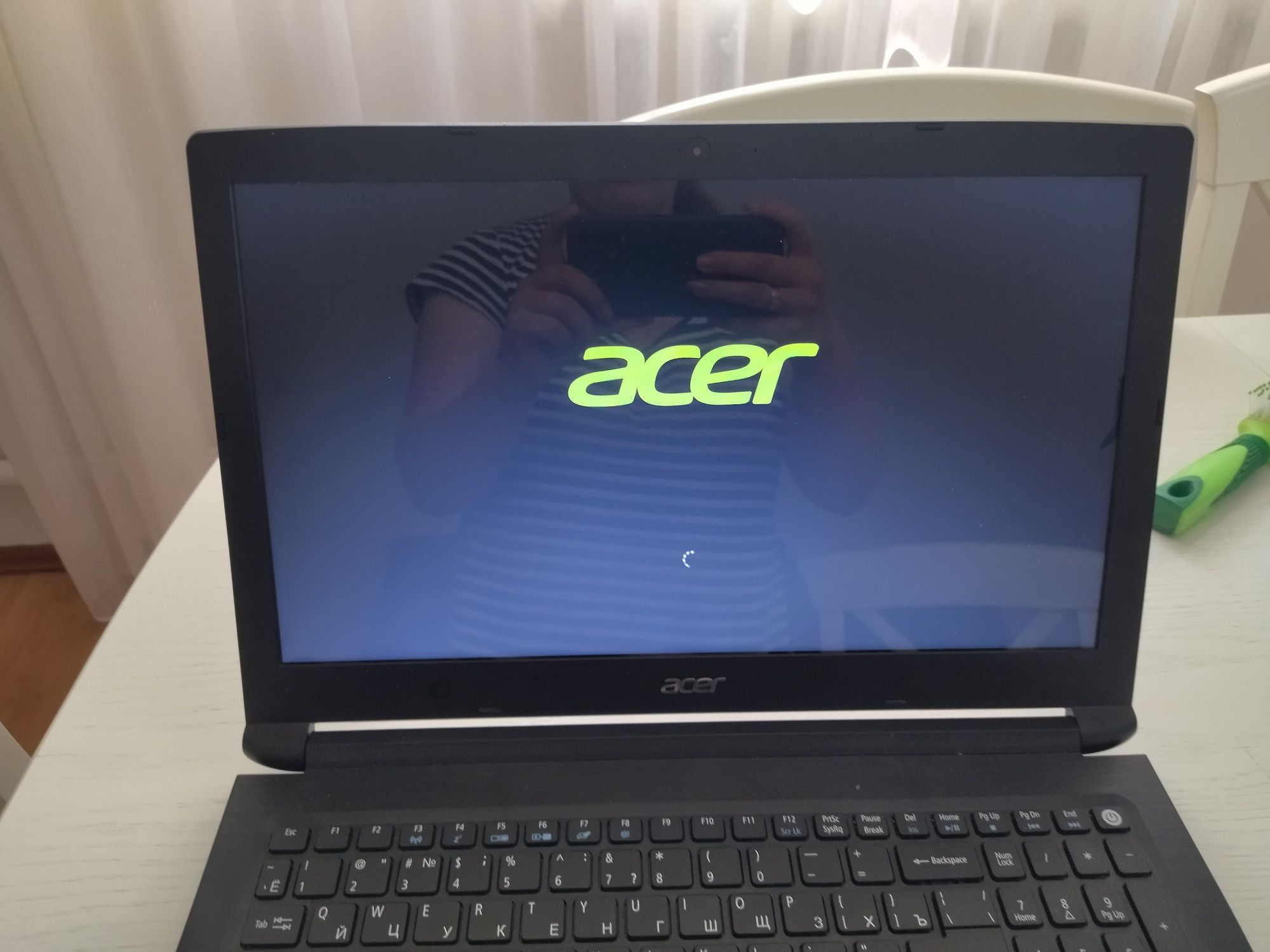 Ноутбук Acer в ідеальному стані