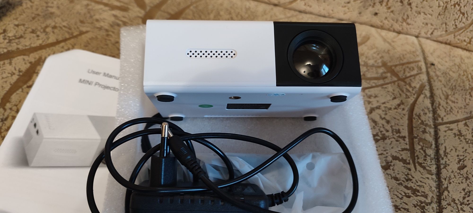 Мини проэктор. LED Projector.