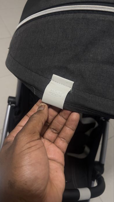 Carrinho de bebé marca chico