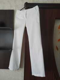 Белые брюки котоновые mango