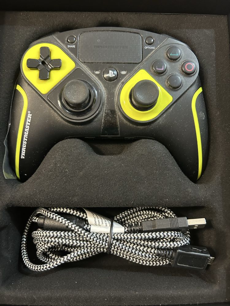 Pad Ps4 Thrusrmaster eswap