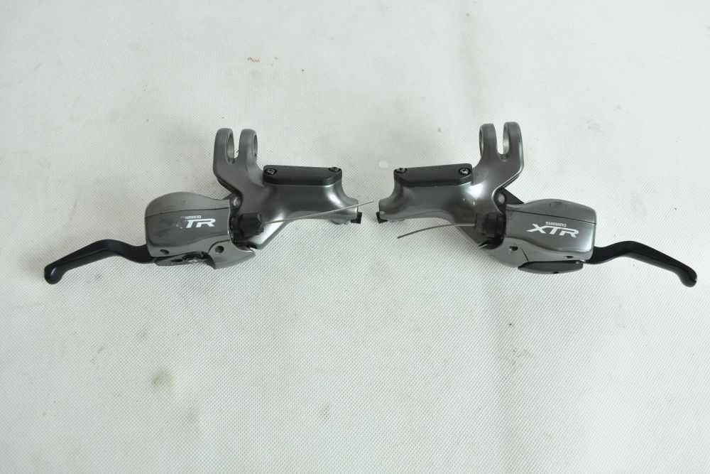 klamkomanetki SHIMANO XTR 3x9 ! st-m965 ! hydrauliczne ! Uszkodzone