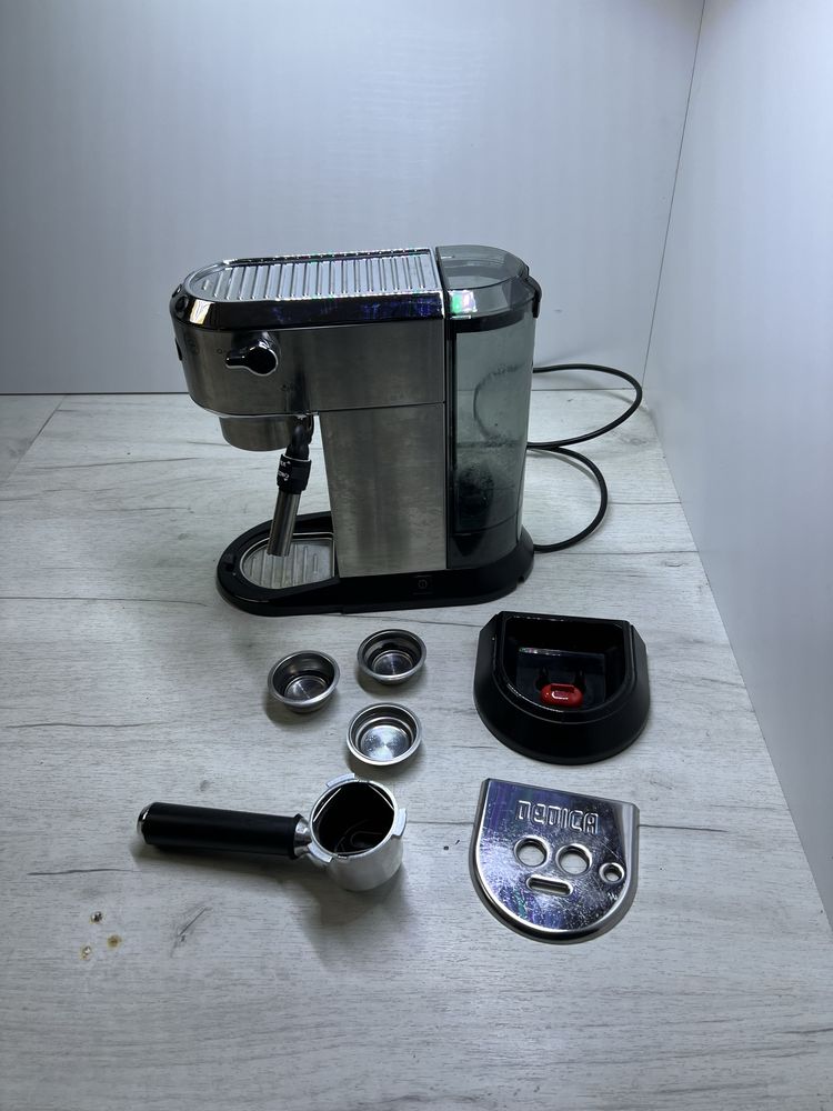 Ekspres kolbowy DE LONGHI EC 685.M