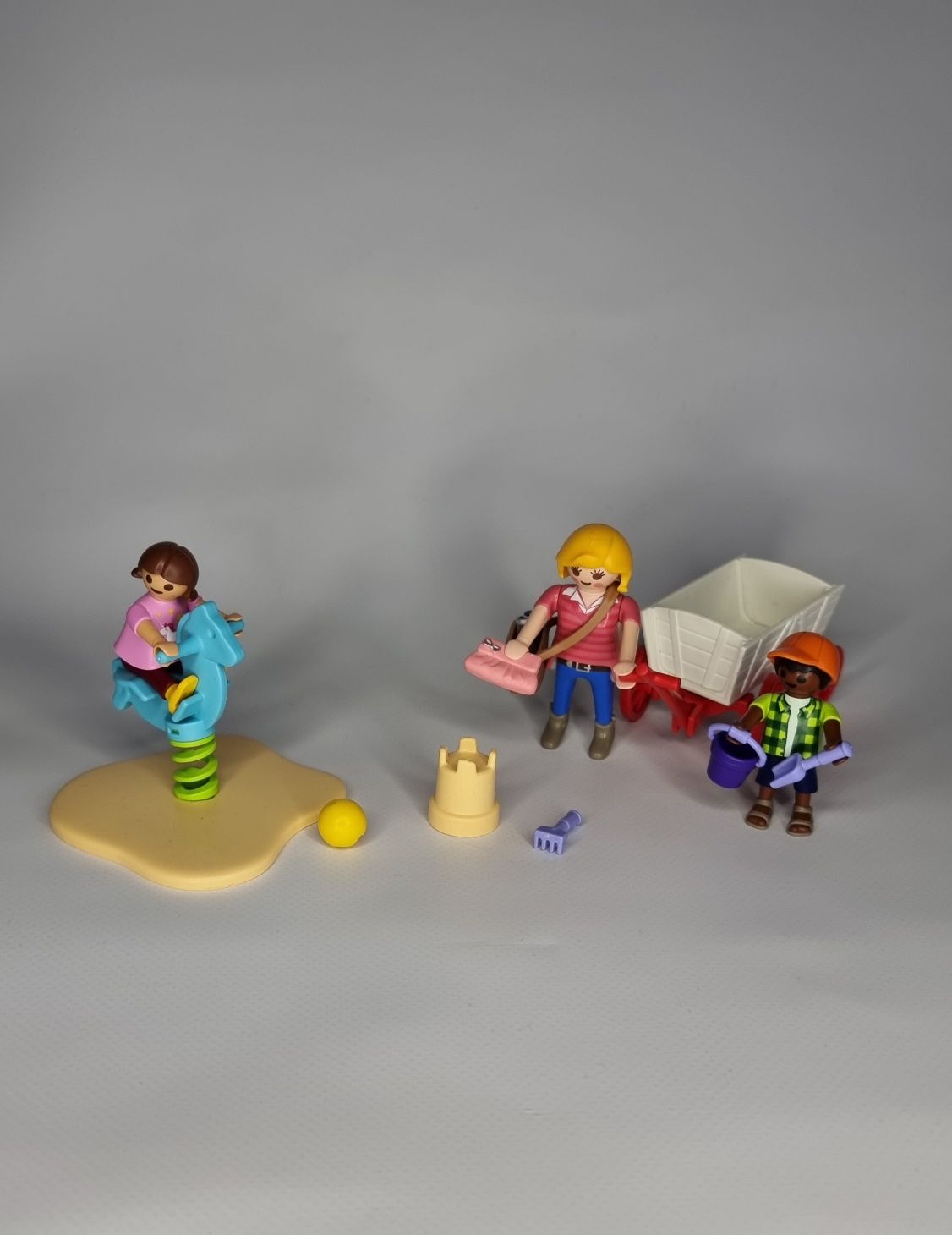 Zestaw Playmobil 71258 Opiekunka z dziećmi na spacerze wózek
