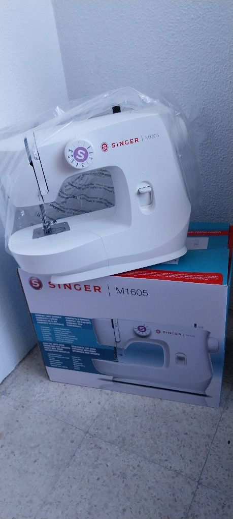 Máquina de costura SINGER