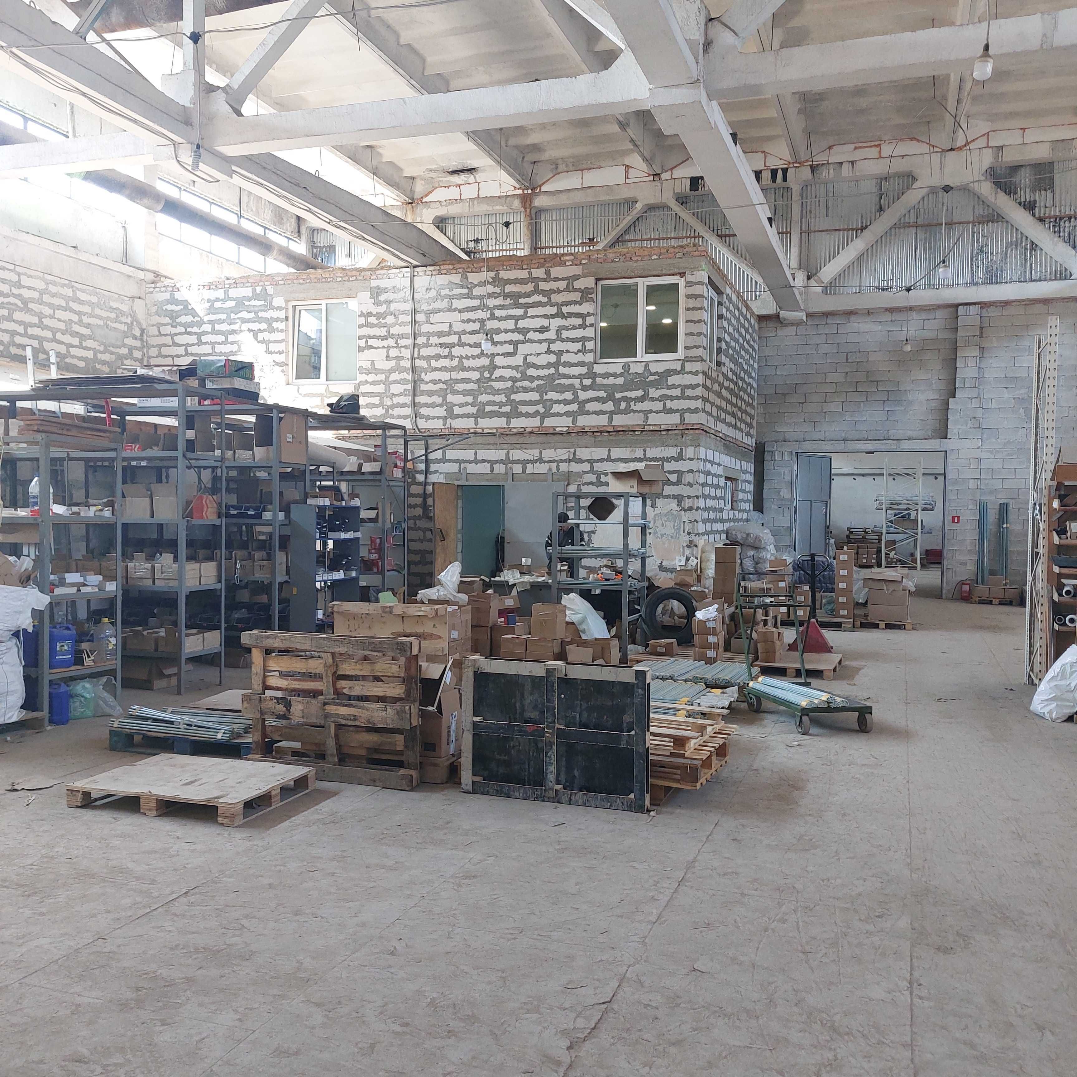 Продаж приміщення  склад, виробництво, дистрибуцію 2000 м.кв