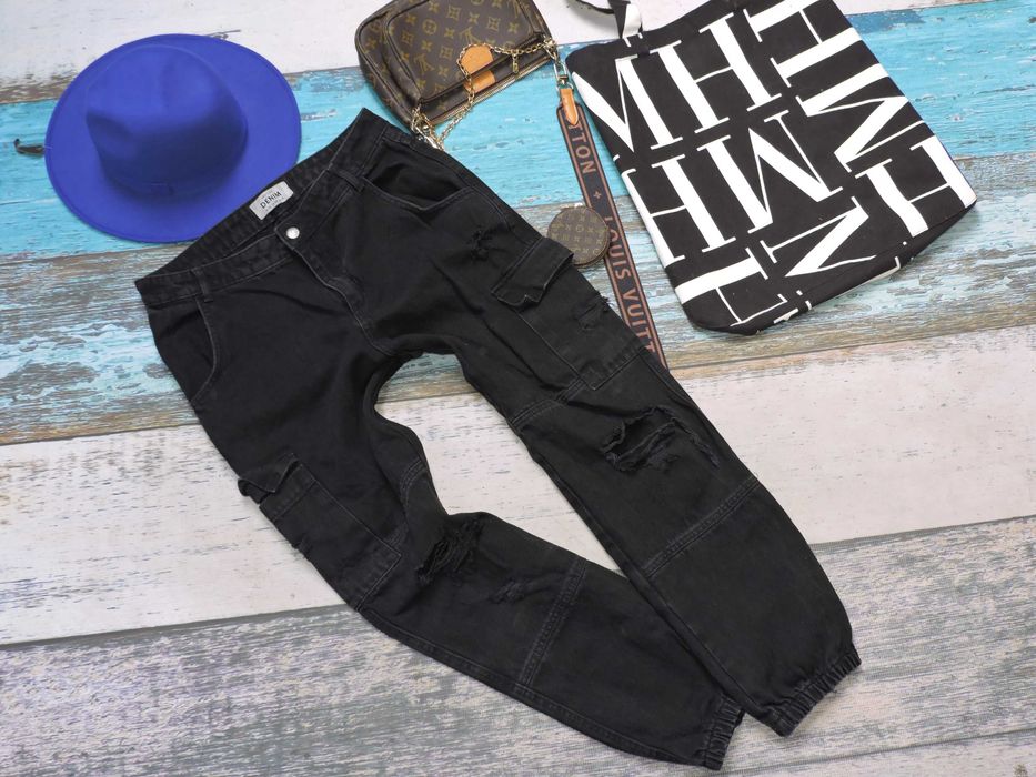 New Look Spodnie jeans mom wysoki stan dziury bojówki 40