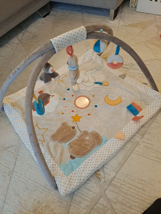 Tapete actividades Nattou