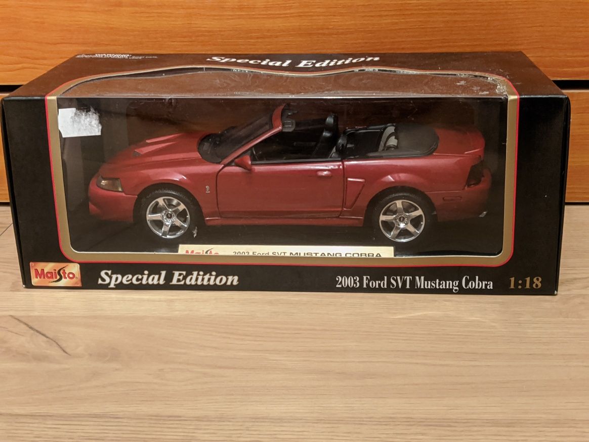 1:18 Maisto 2003 Ford Mustang SVT cobra