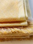 Dois Panos de Mesa Decorativos Amarelo com Debruado Dourado - Novo!