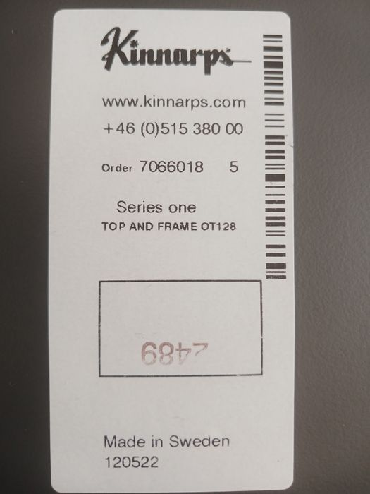 Професійні комп'ютерні столи Kinnarps (Швеція)