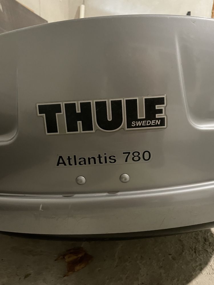 Продам бокс Thule Atlantis 780 с поперечинами и замками на рейлинги