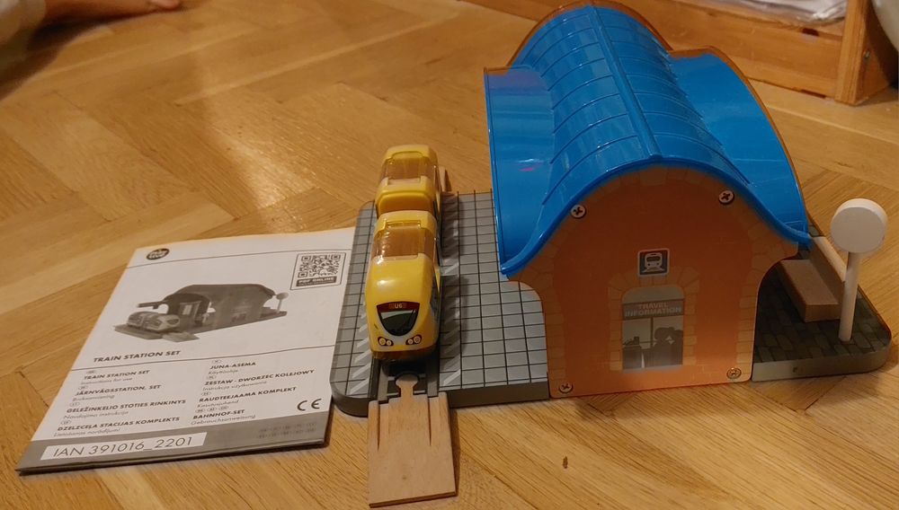 Playtive Zestaw dworzec kolejowy