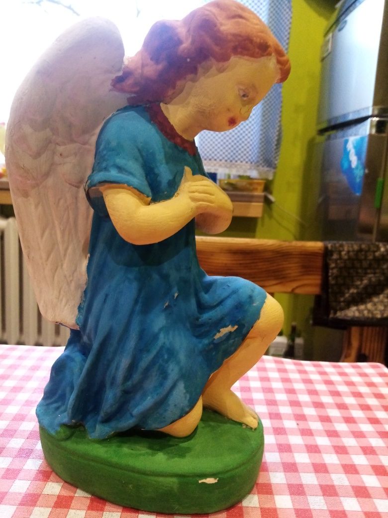 Oryginalna figurka aniołka
