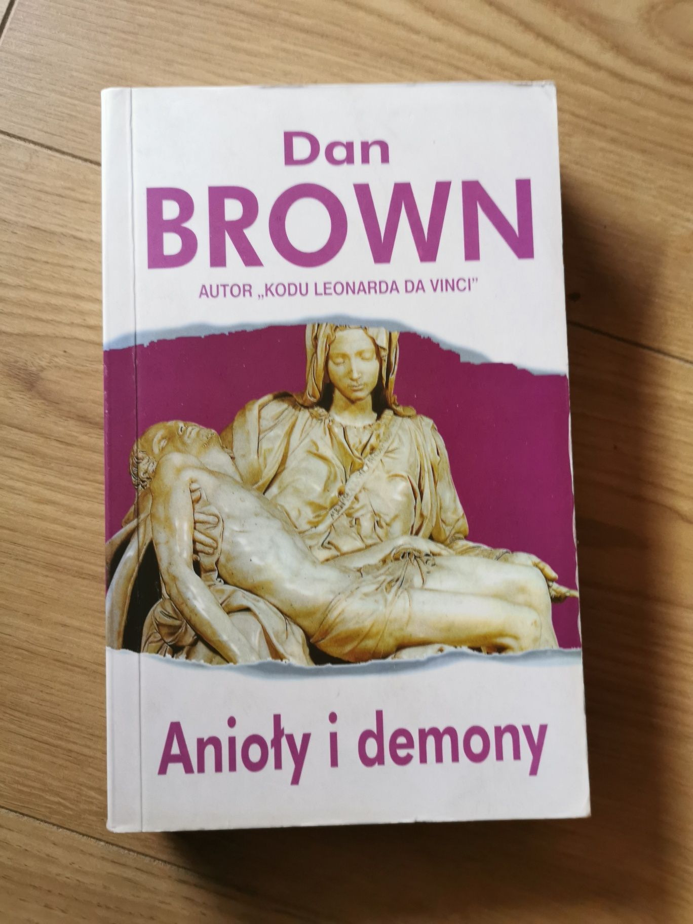 Anioły i Demony - Dan Brown